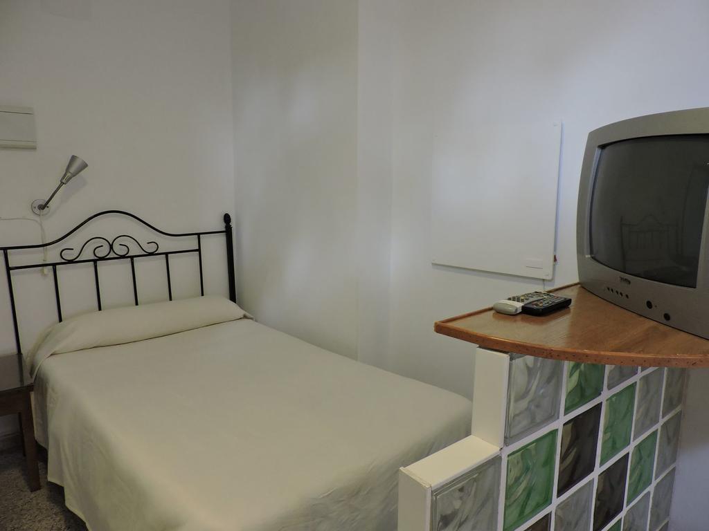 Hospedaje Lisboa Algeciras Camera foto